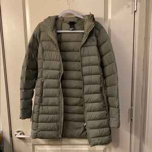 Northface belleview stretch down parka